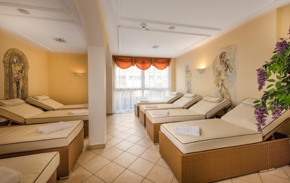Johannesbad Hotel Palace - Kinder Bis 11 Kostenfrei Bad Hofgastein Esterno foto